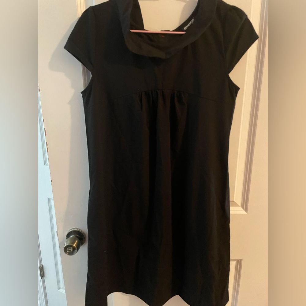 Super cute short black dress